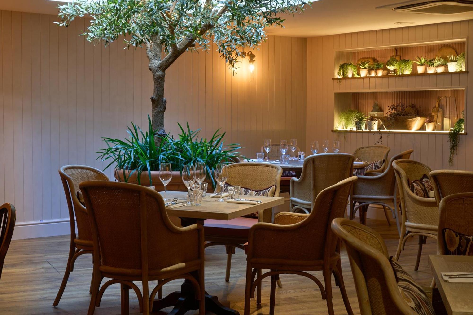The White Horse - A Heartwood Inn Dorking Exterior photo